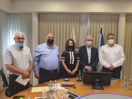 الموحدة : بحث قضايا خريجي المواضيع الطبية